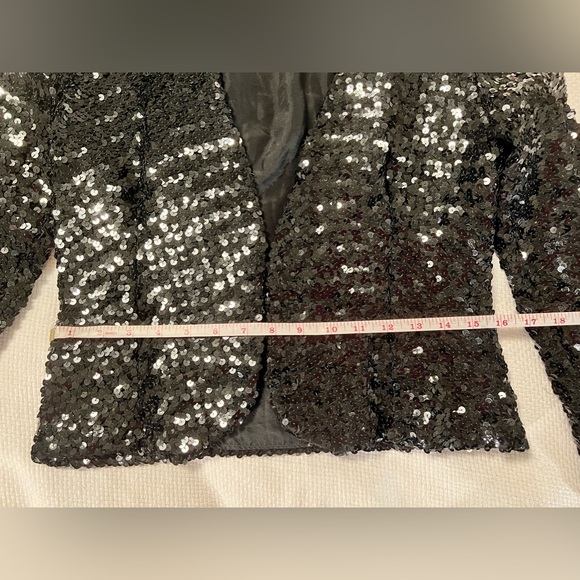 Anna Christine silk lined sequined evening jacket - Picture 8 of 12